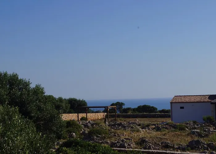 مع مسبح لا متناهي * Santa Maria di Leuca