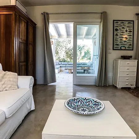 Infinity Pool * 莱乌卡